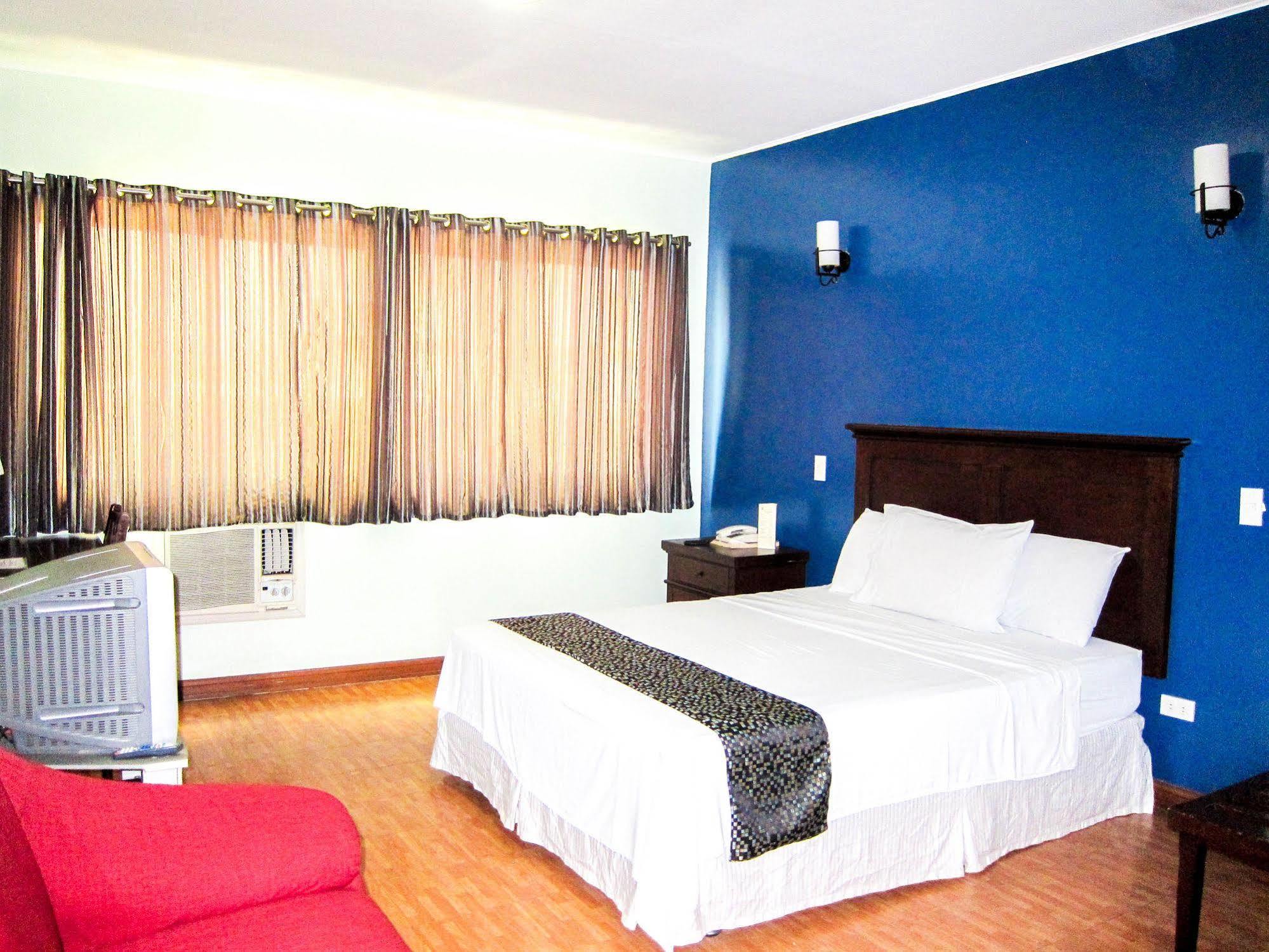 Oftana Suites Mandaue City Luaran gambar