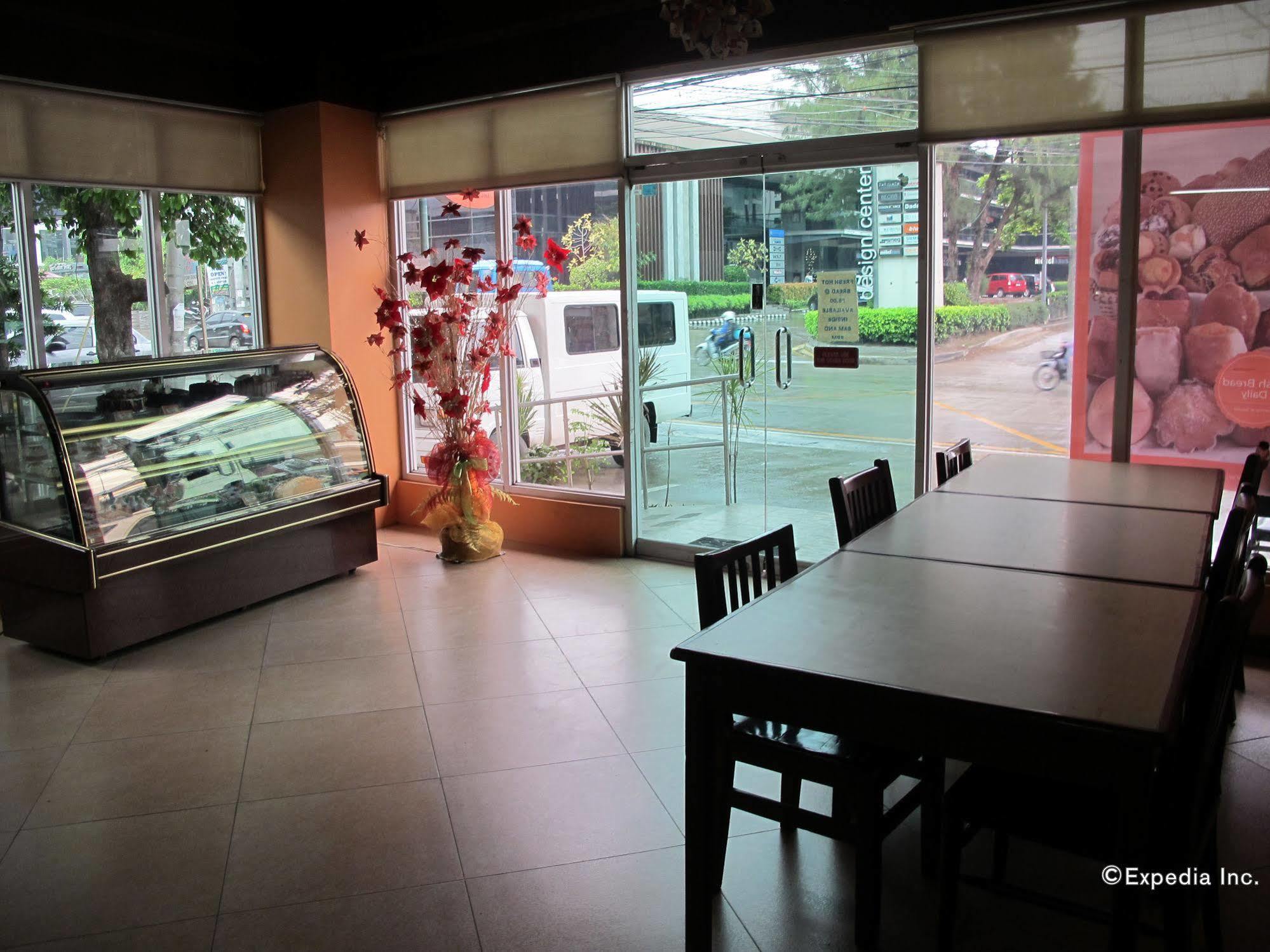 Oftana Suites Mandaue City Luaran gambar